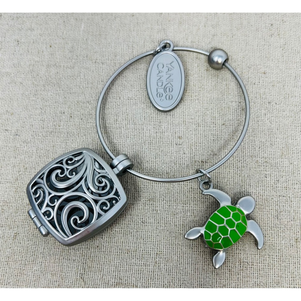 Yankee Candle Charming Scents Car Air Freshener Locket Sea Turtle Charm Silver